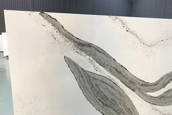 dramatic veining quartz slab 