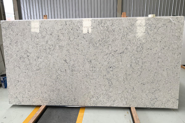 Carrara vein quartz kitchen top 