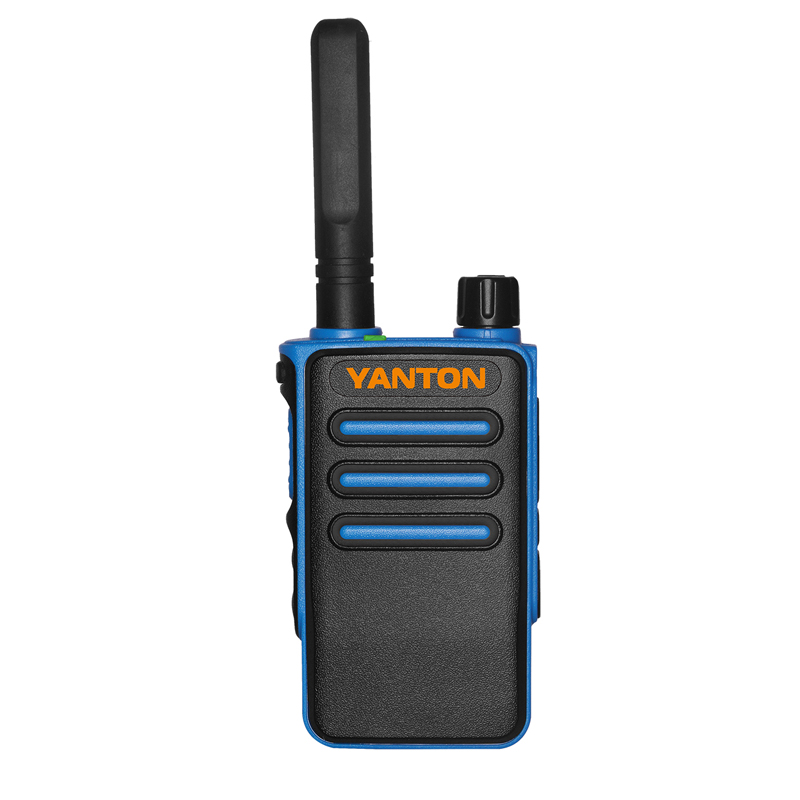 4g gps long range ptt walkie talkie with tracker