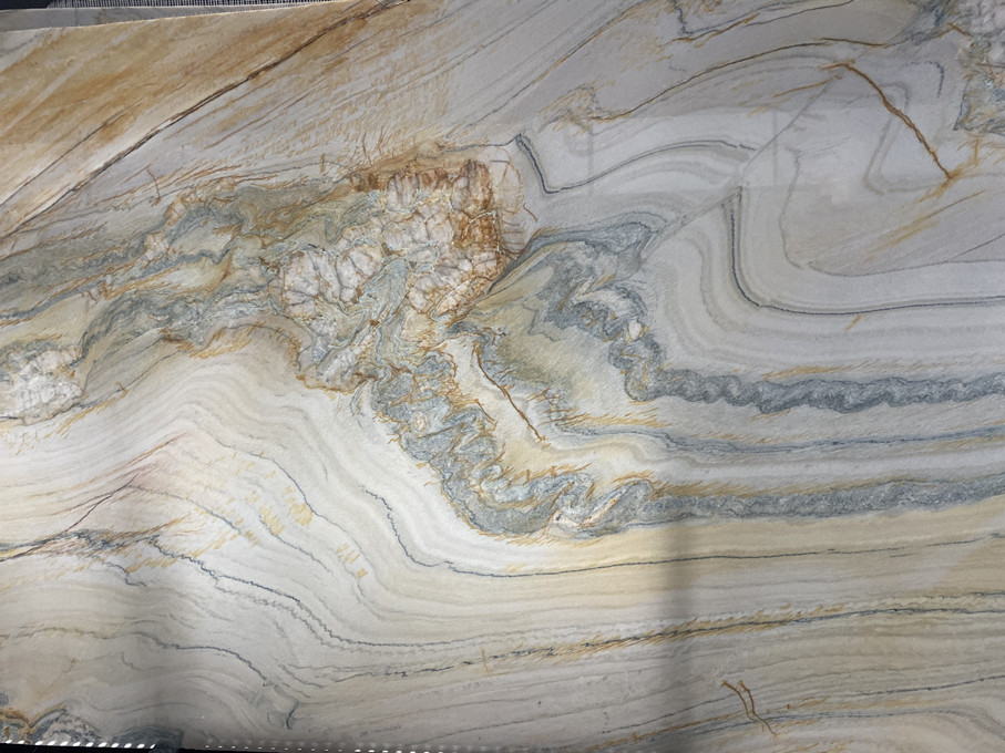 Macaubas Fantasy Quartzite